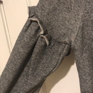 LOFT Sweaters - LOFT RUFFLE SLEEVE SWEATSHIRT NEVER WORN LOFT Sweaters - LOFT RUFFLE SLEEVE SWEATSHIRT NEVER WORN